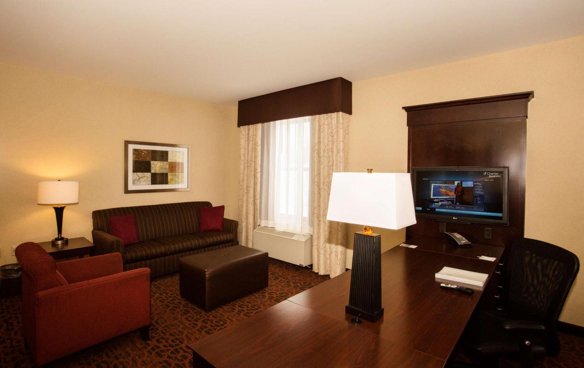 Hampton Inn Marquette-Waterfront Экстерьер фото