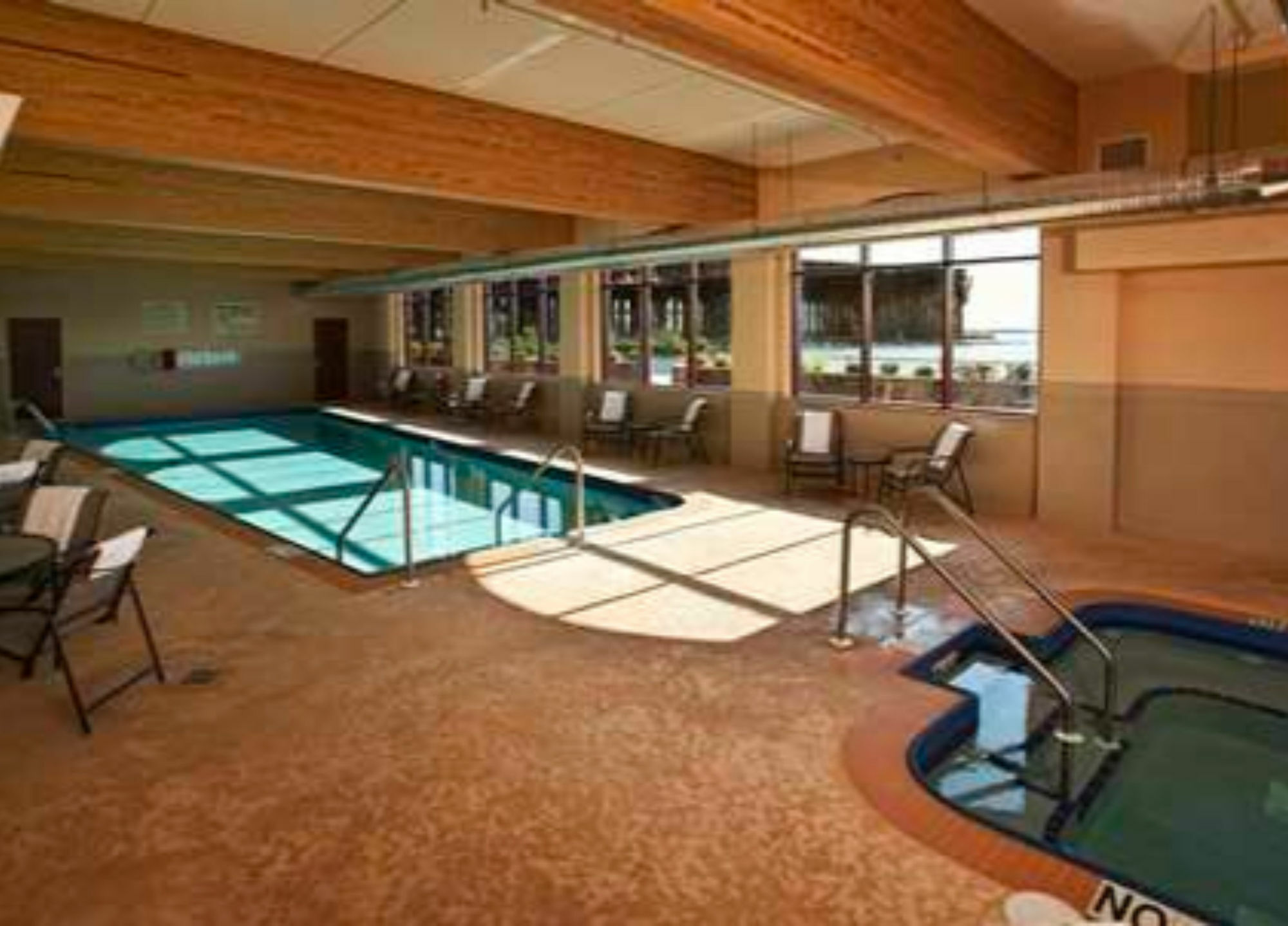 Hampton Inn Marquette-Waterfront Экстерьер фото
